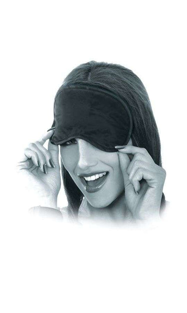 Kit BDSM completo con frusta, manette e maschera in raso GRATIS